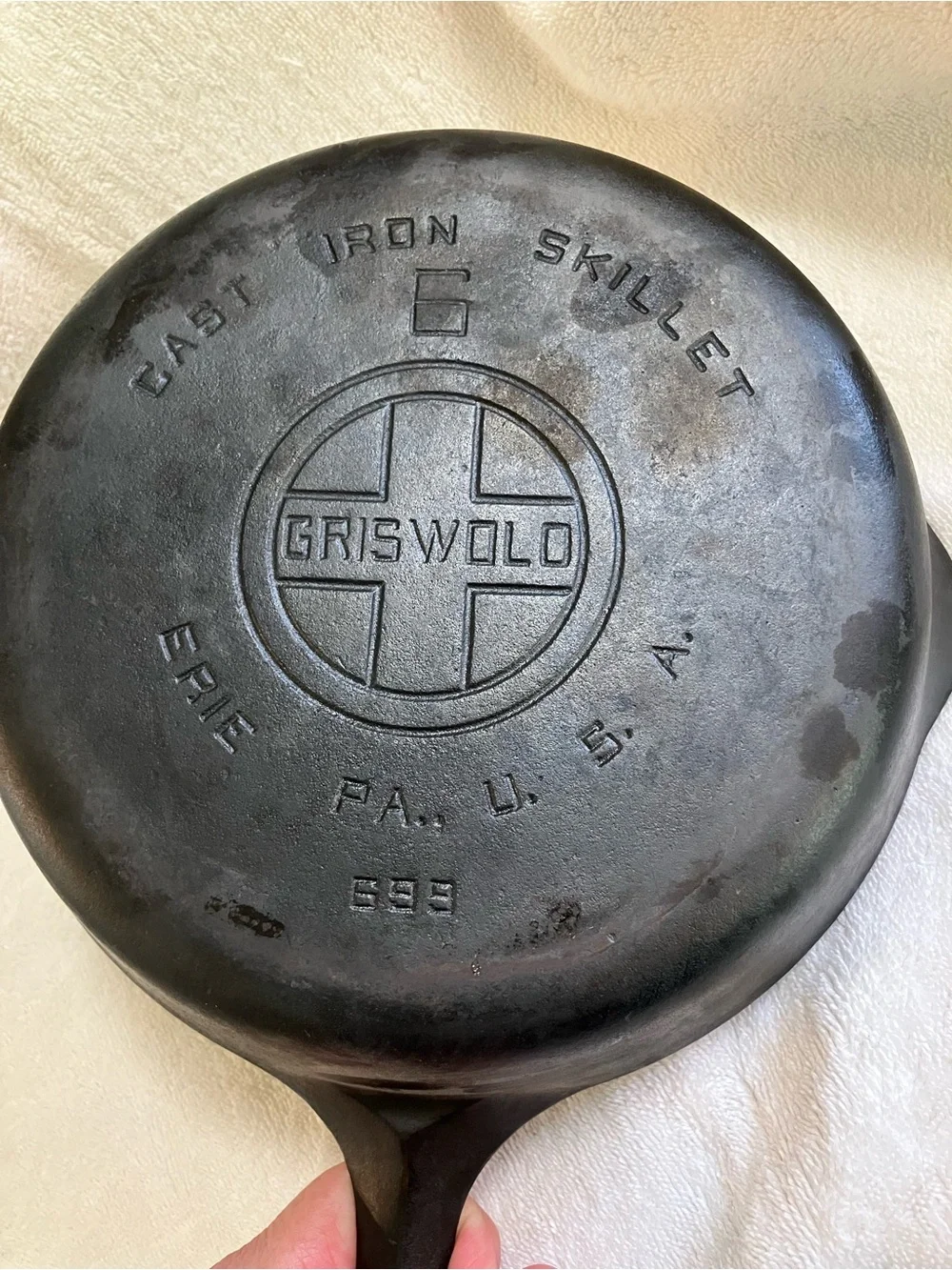 Antique Griswold #6 Black Cast Iron Skillet -9inch  Heavy-Duty Frying Pan